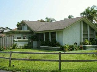 3931 SW 82nd Ter, Davie, FL 33328