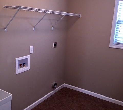 Large Walk in Laundry Room
