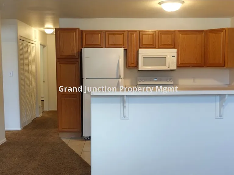 493 Coronado Way #A — Photo 3