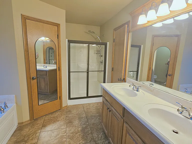 12217 Fox Hill Way — Photo 9