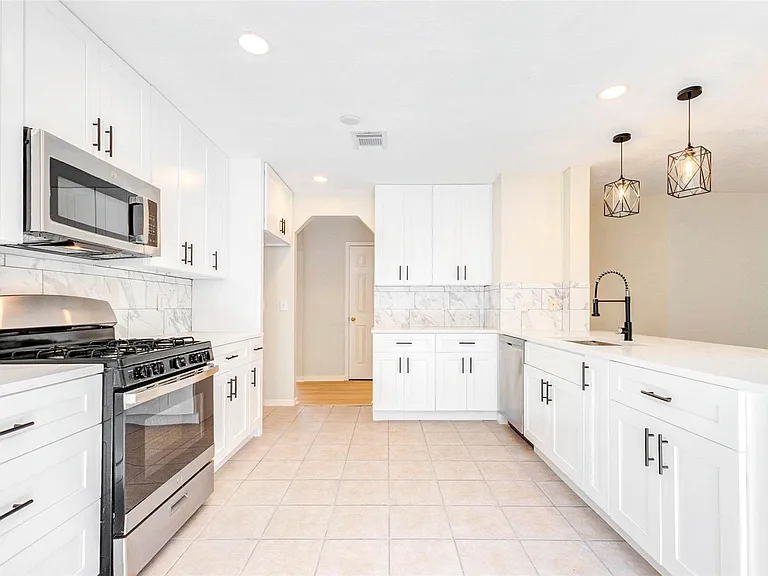 5318 Cilantro Ln — Photo 13