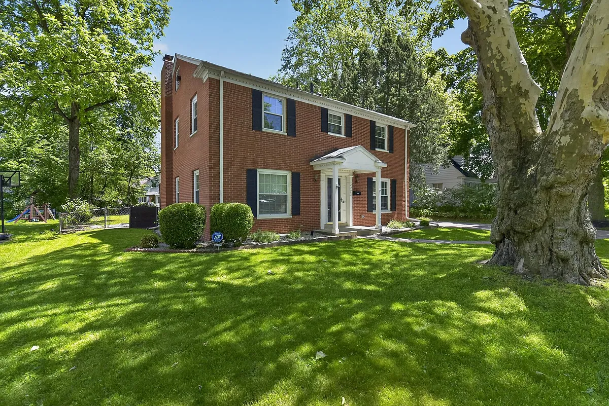 Building Photo - 2222 Talmadge Rd