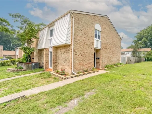 6400 Dillard Pl #1, Virginia Beach, VA 23464