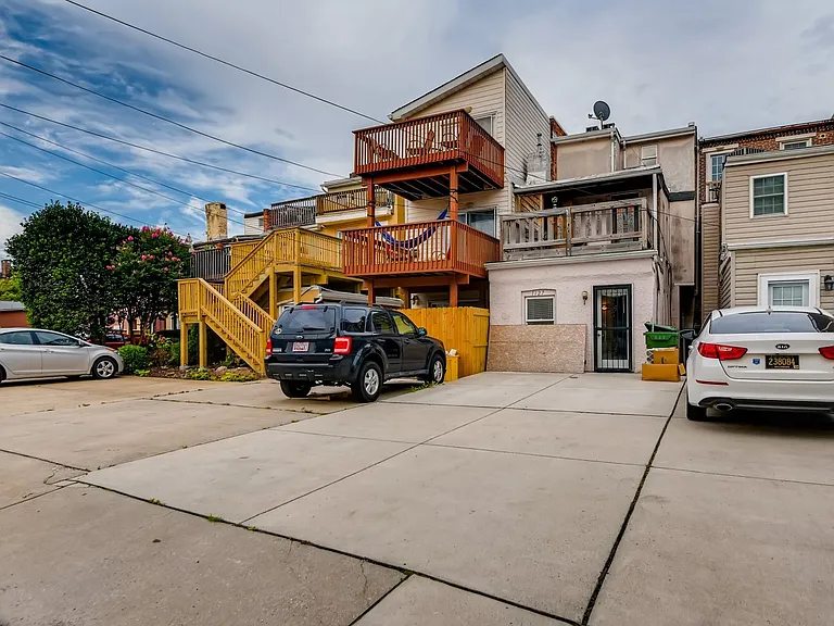 1127 S Hanover St — Photo 1