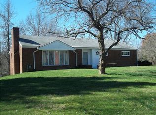 3571 Ridgewood Dr, Pittsburgh, PA 15235