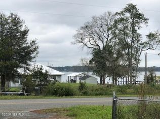 203 Lake Dr, Florahome, FL 32140