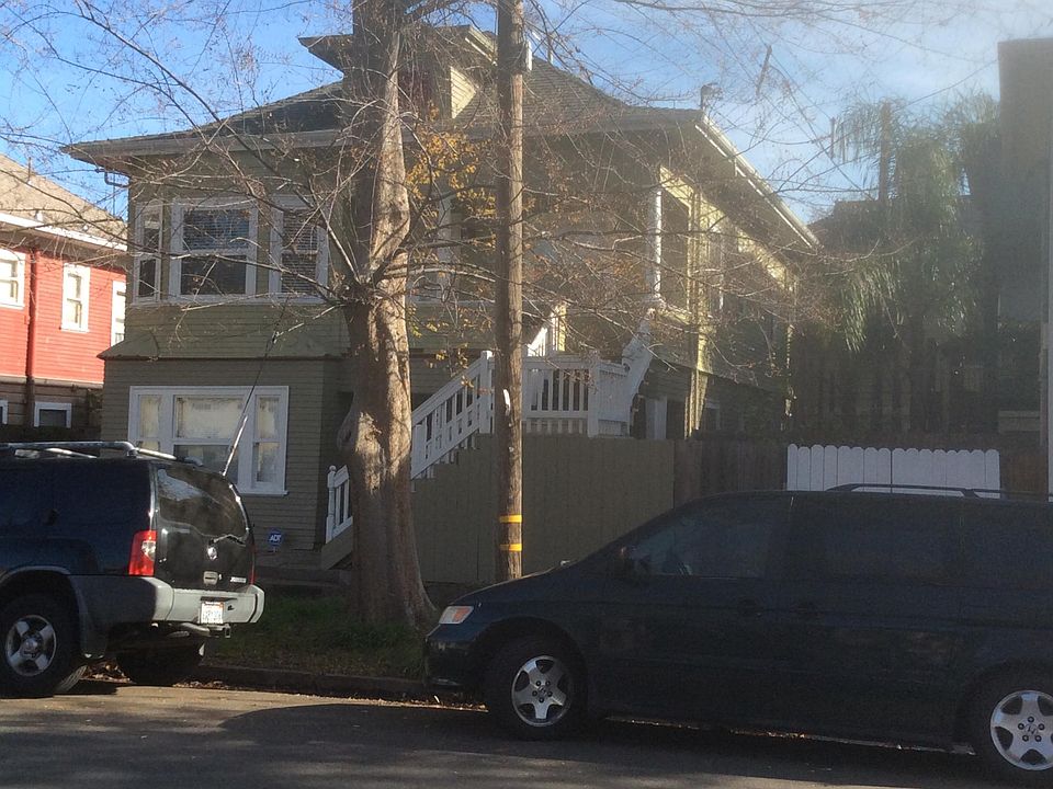 2nd image of 1623 24th St #Upstairs
