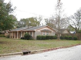 5802 Roxboro Dr, Montgomery, AL 36117