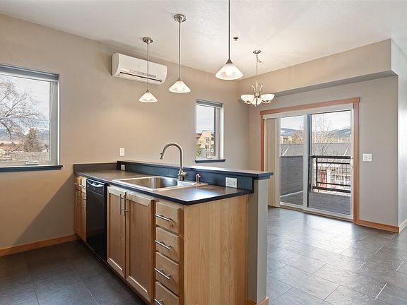 4th image of 105 Inez St #11