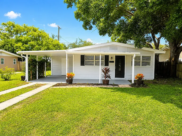 4733 W Wallace Ave — Photo 1