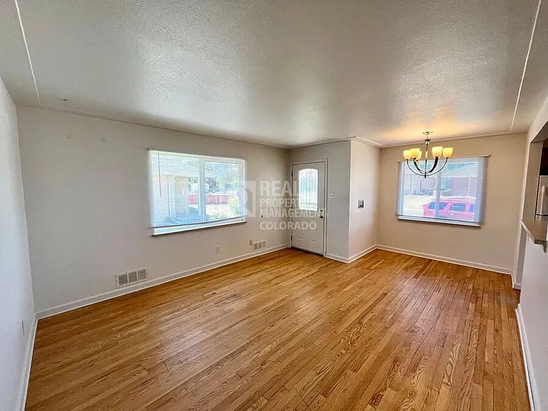 3698 N Glencoe St — Photo 5