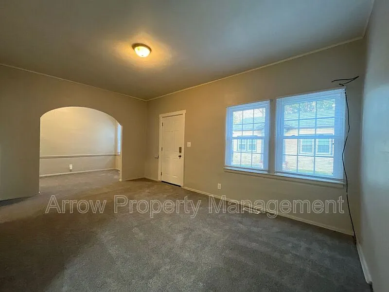 Building Photo - 1522 D St #1528