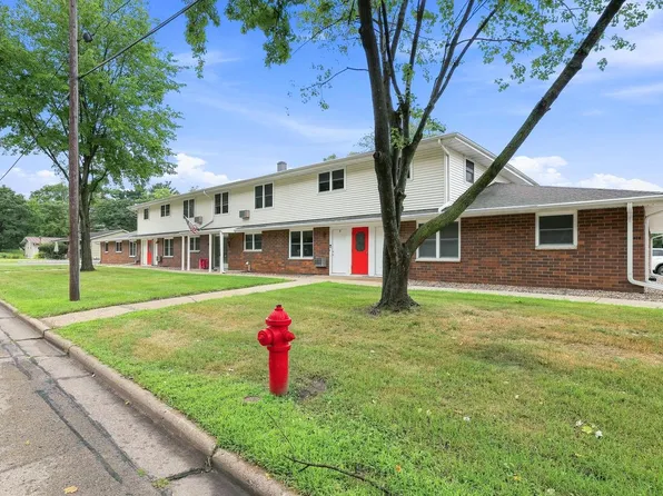 415 Fulton STREET, Waupaca, WI 54981