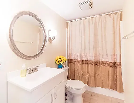 136 Mulberry Cir — Photo 10