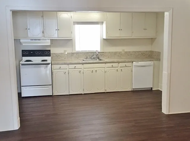 4004 Judson Rd — Photo 2