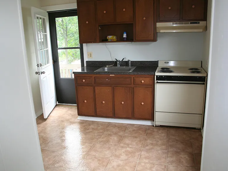 47 W Barber Ave #B — Photo 11