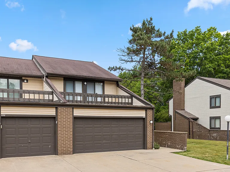 576 Wilkes Ln #246 — Photo 37