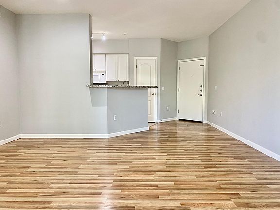 3rd image of 1701 E Colter St Unit 209