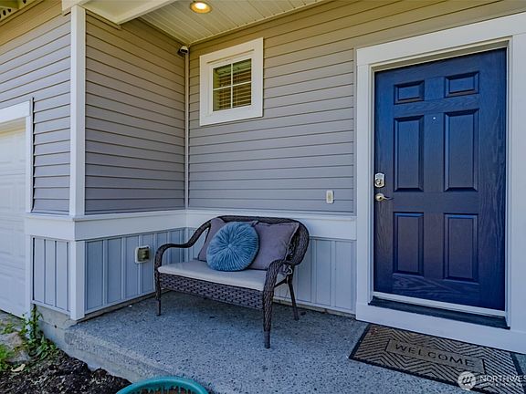 2nd image of 2714 67th Court SE