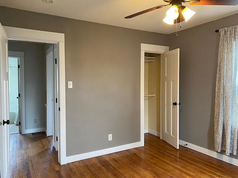 3817 B Ave NE — Photo 9