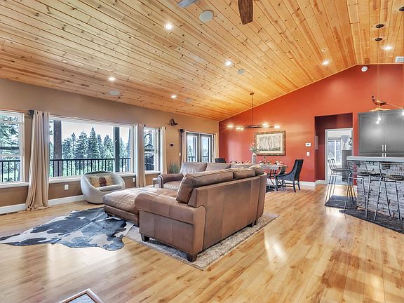 3rd image of 342 Snowy Peak Way
