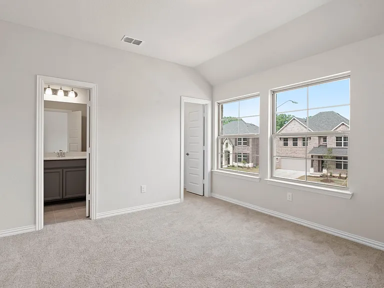 3513 Twin Pond Trl — Photo 31