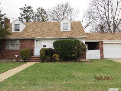 123 Booth St, Hempstead, NY, 11550