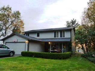 520 NE Greenfield Rd, Grants Pass, OR 97526