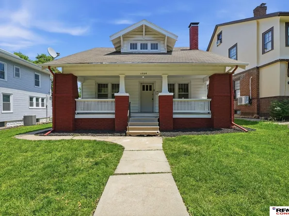1730 S 22nd St, Lincoln, NE 68502