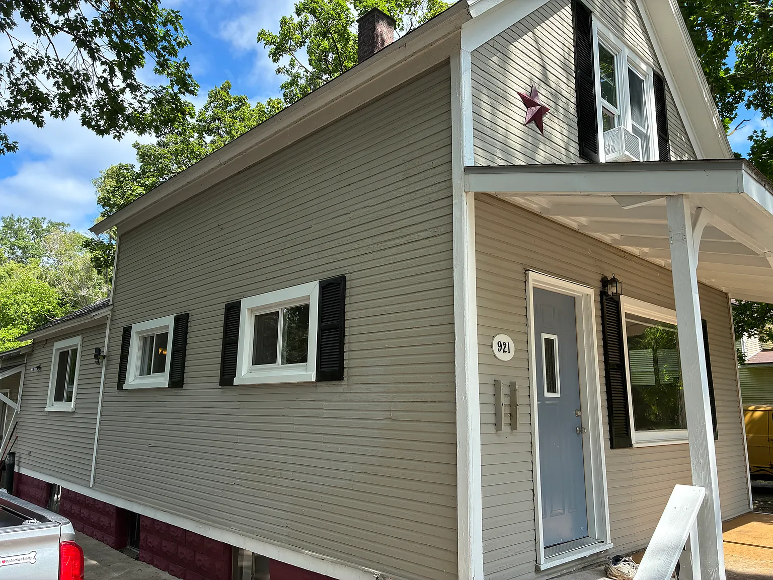 3 bed, 1250 sqft, $2,500 — Photo 4