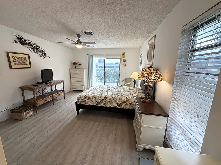 2520 Pansey Ln #D — Photo 24