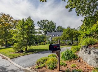 65 Roberts Rd, Newtown Square, PA 19073
