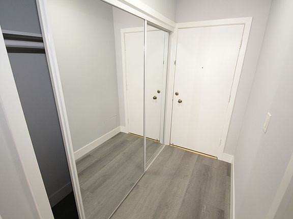 5th image of 1721-1725-1733 Purdue Ave #106