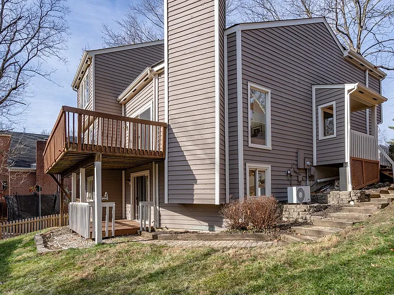 1209 Hidden Wood Pl — Photo 2