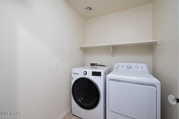 18469 W Sunnyslope Ln — Photo 14
