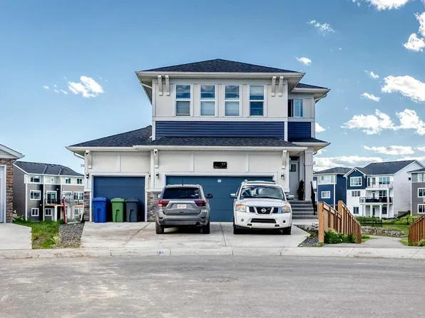 263 Chelsea Heath, Chestermere, AB T1X 2N4