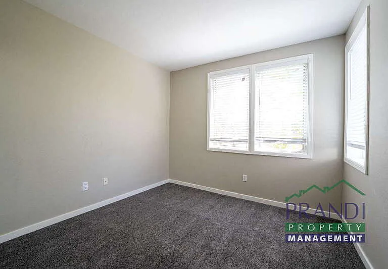 1 Gable Ct — Photo 11