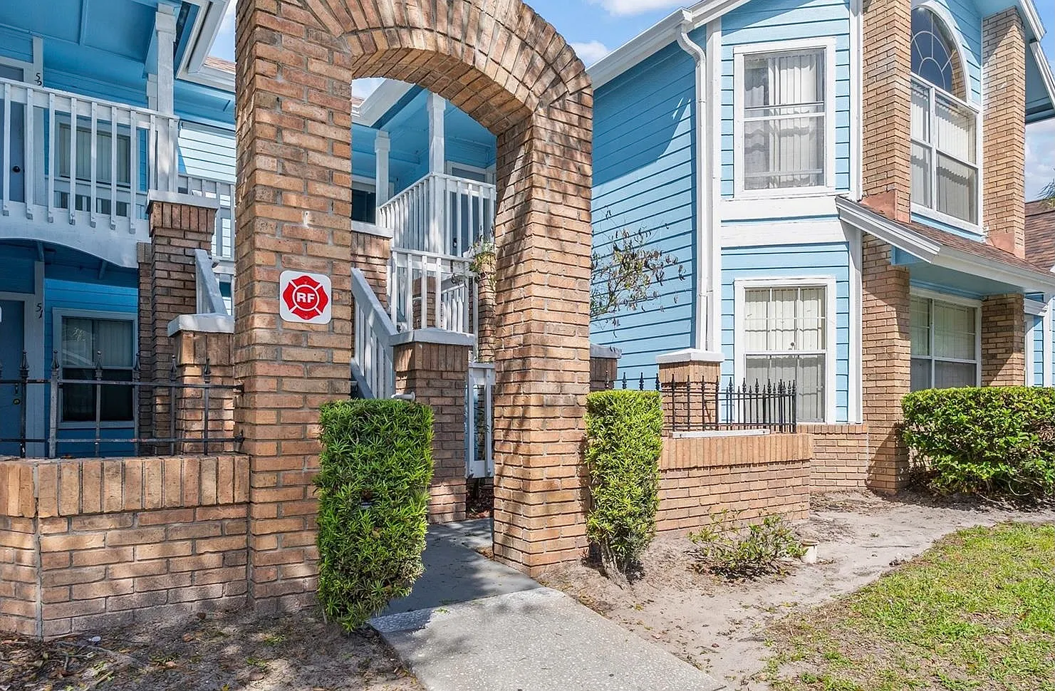 3 bed, 1287 sqft, $1,525 — Photo 1