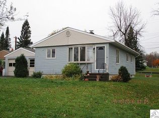 42 Horn Blvd, Silver Bay, MN 55614