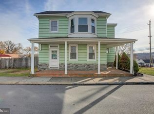 6 High St, Manchester, PA 17345