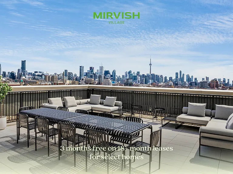 748 Bathurst St — Photo 25