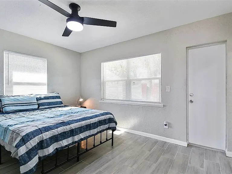 601 76th Ave #D — Photo 12
