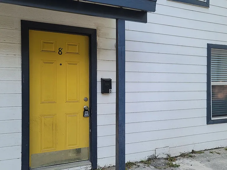 137 E Norwood Ct — Photo 18