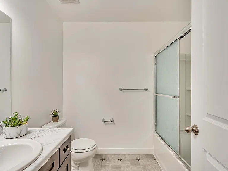 Upstairs Guest Bathroom