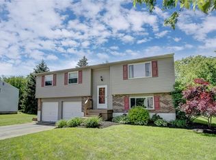 108 Waldwick Farm Cir, Englewood, OH