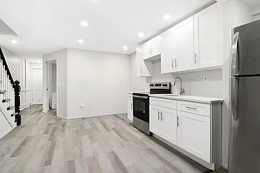 Rented by Rennit Inc.