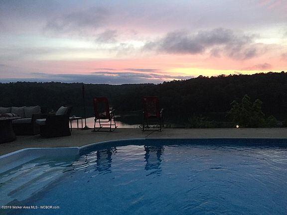 Image 2: In Ground Pool