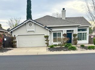 100 Cobble Ridge Dr, Folsom, CA 95630