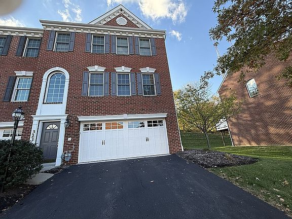 2nd image of 323 Marshall Heights Dr