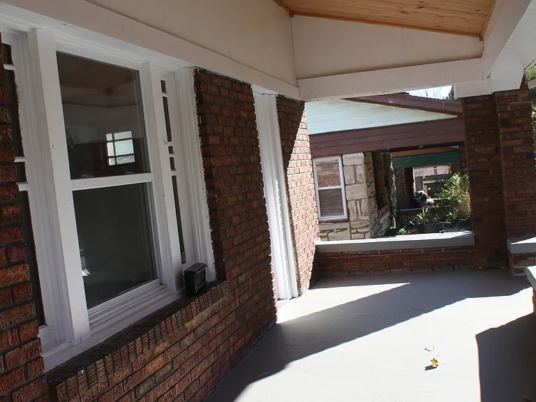 5725 Highland Ave — Photo 5